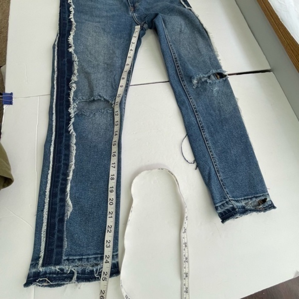 Zara Raw Hem Side Stripe Skinny Ankle‎ Jeans - Picture 17 of 17